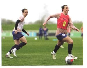 038 lucy bronze